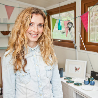 Kara Leigh Ford Ceramics : Part-time potter, photographed in her garden studio